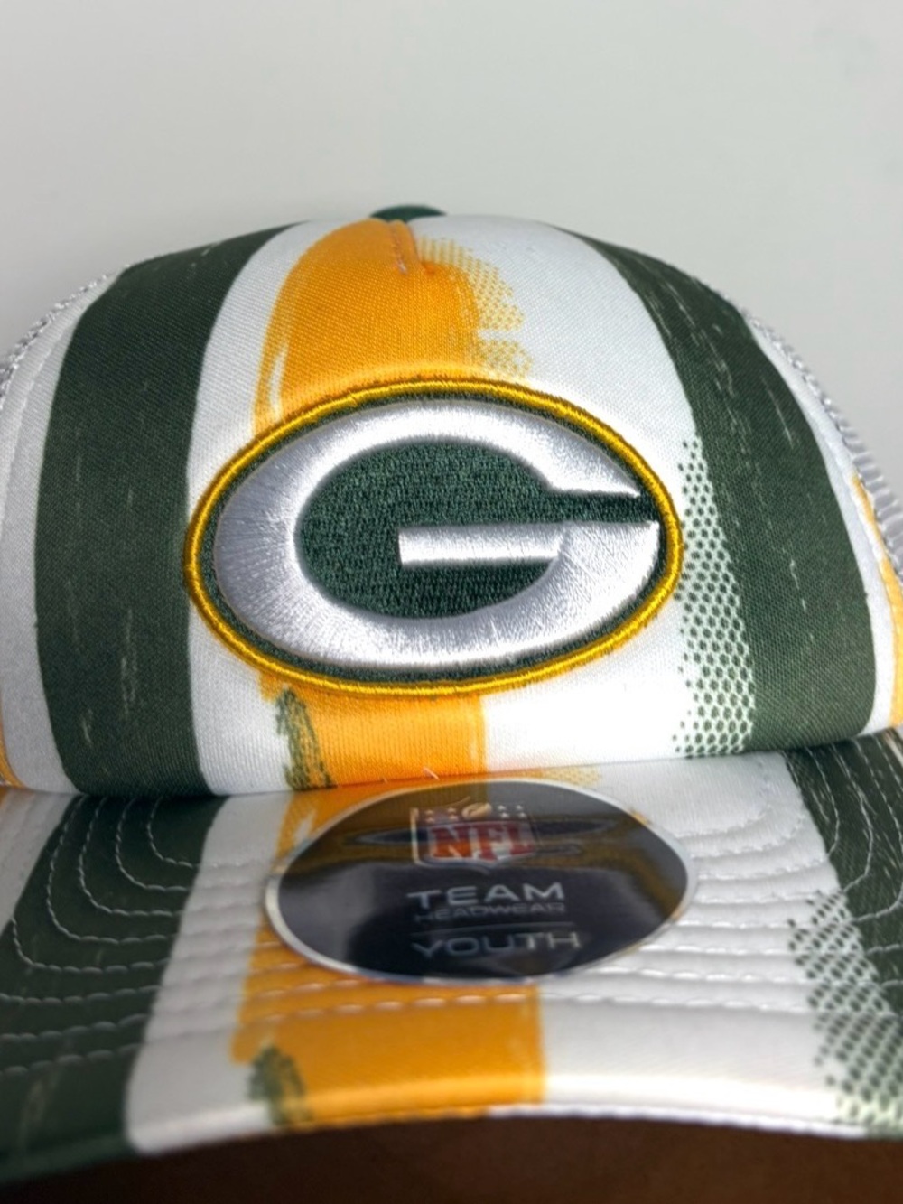 Hat with NFL logo (Green Bay Packers)